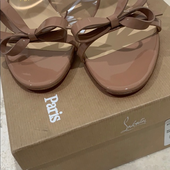 🎉🎉SOLD🎉🎉Christian Louboutin Nodo Bow Sandals - Picture 2 of 11